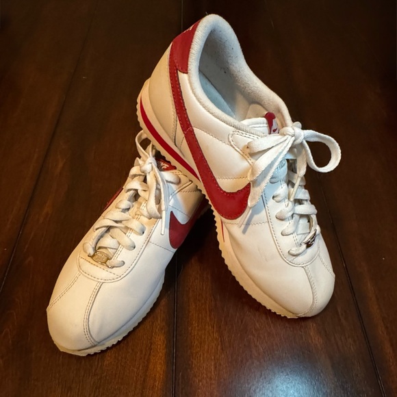 Nike Cortez White and Red Sneaker Men’s 7 (EUR 40) - Picture 6 of 10